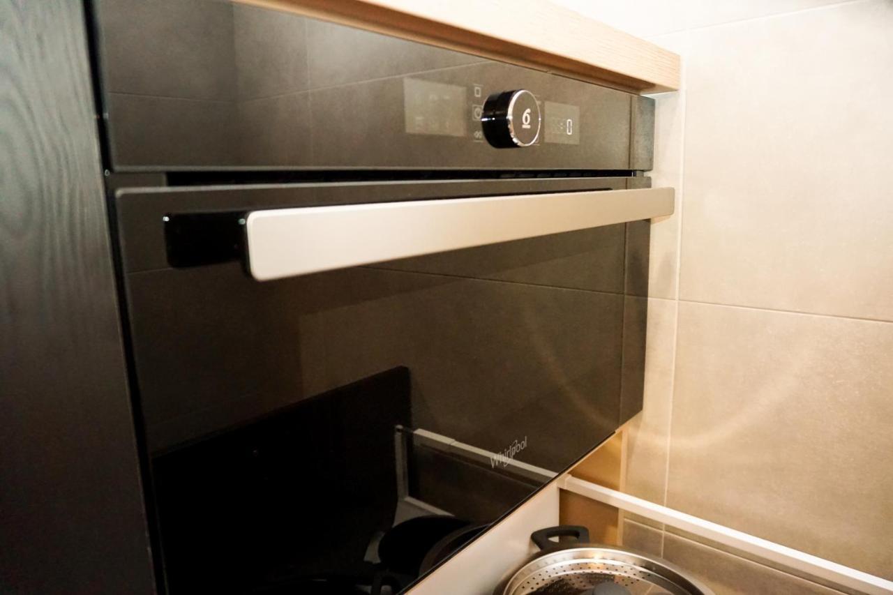 Central Palace Apartmani - Pupinova Palata Novi Sad Exteriör bild