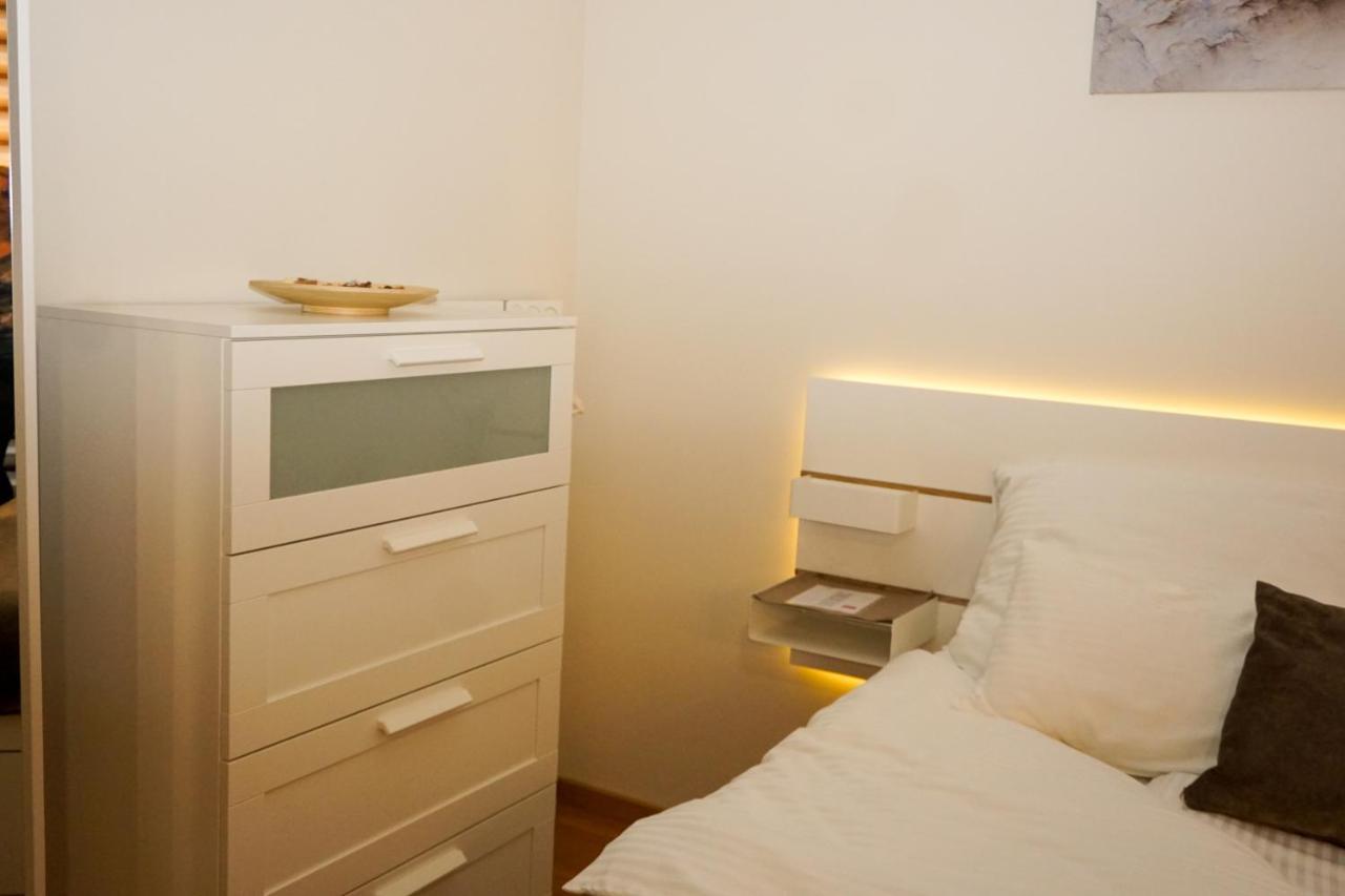 Central Palace Apartmani - Pupinova Palata Novi Sad Exteriör bild