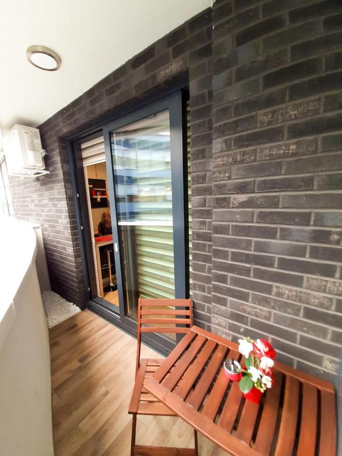 Central Palace Apartmani - Pupinova Palata Novi Sad Exteriör bild